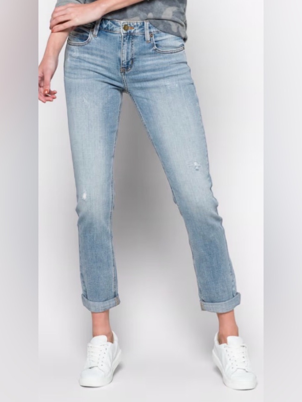 NWT Women’s Stitch Fix cosmic blue love boyfriend lught washed jeans -size 26
